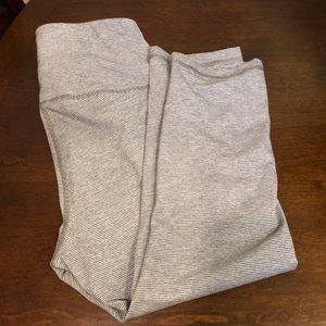 Old Navy Active 3/4 Pants
